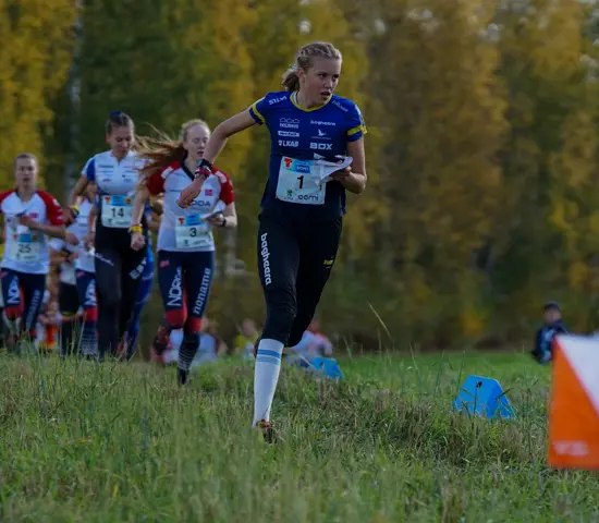Hanna Lundberg springer mot en varvningskontroll