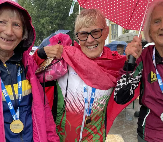 Svensk pall i W75 med Lena, Maria och Aila