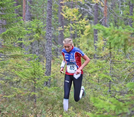 Hanna Lundberg vann i överlägsen stil i vildmarksterrängen i Gyllbergen utanför Borlänge.