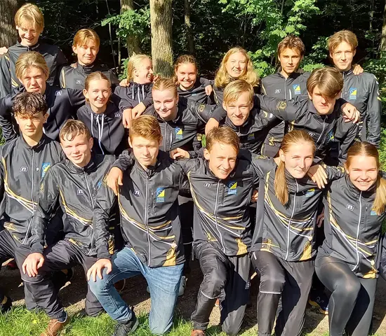 Orienteringsgymnasiet i Göteborg är det nyaste av de fem riksidrottsgymnasierna i orientering. Här gruppbild på eleverna från 2023.