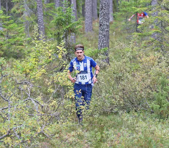 Max Peter Bejmer bäddade för en spännande jaktstart i morgon med dagens seger på Swedish League.